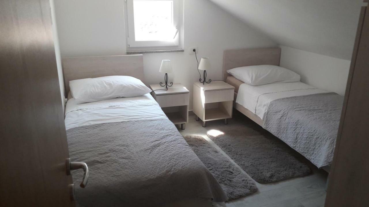 Apartmani Zilic 杜基拉特 外观 照片