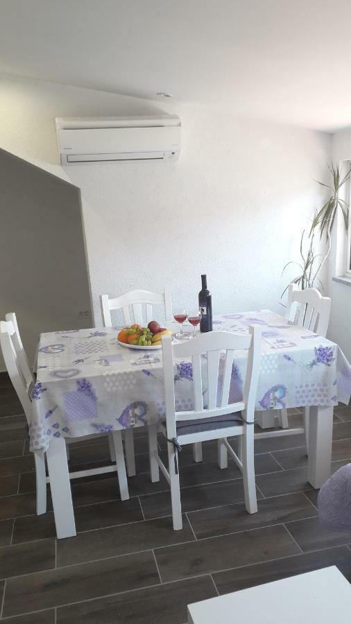 Apartmani Zilic 杜基拉特 外观 照片