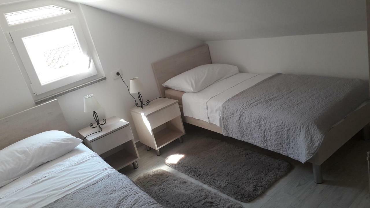 Apartmani Zilic 杜基拉特 外观 照片